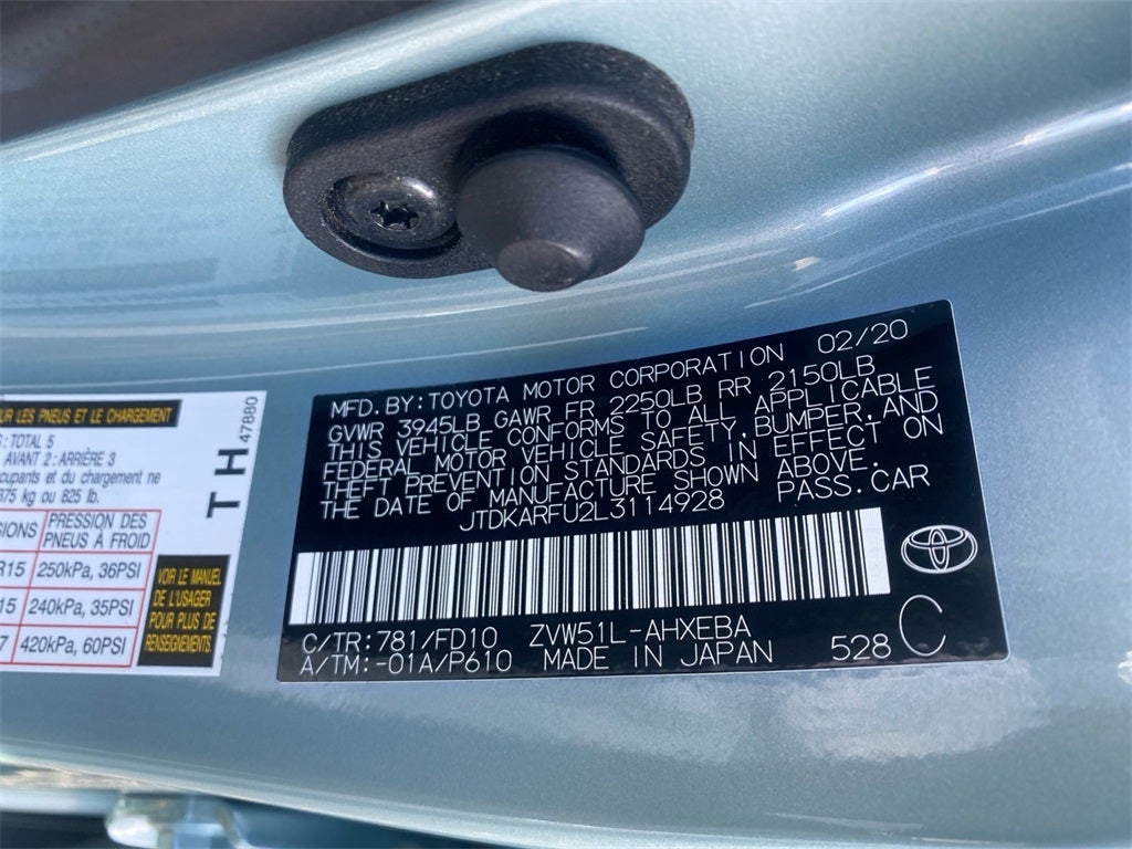 2020 Toyota PRIUS LE