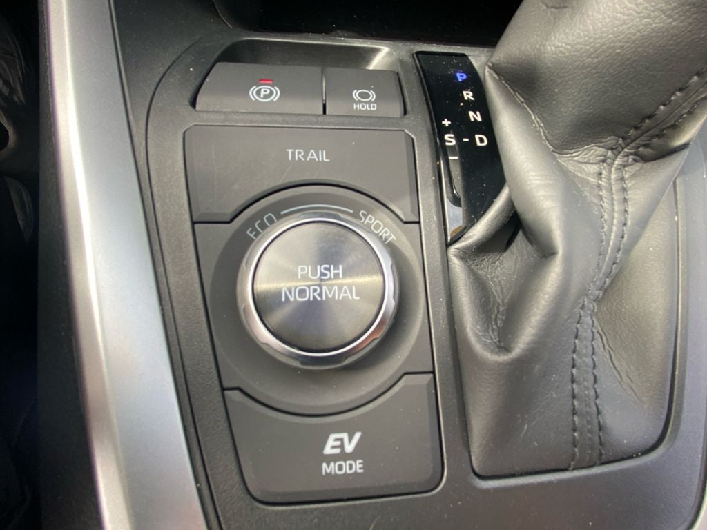 2025 Toyota RAV4 HYBRID XSE