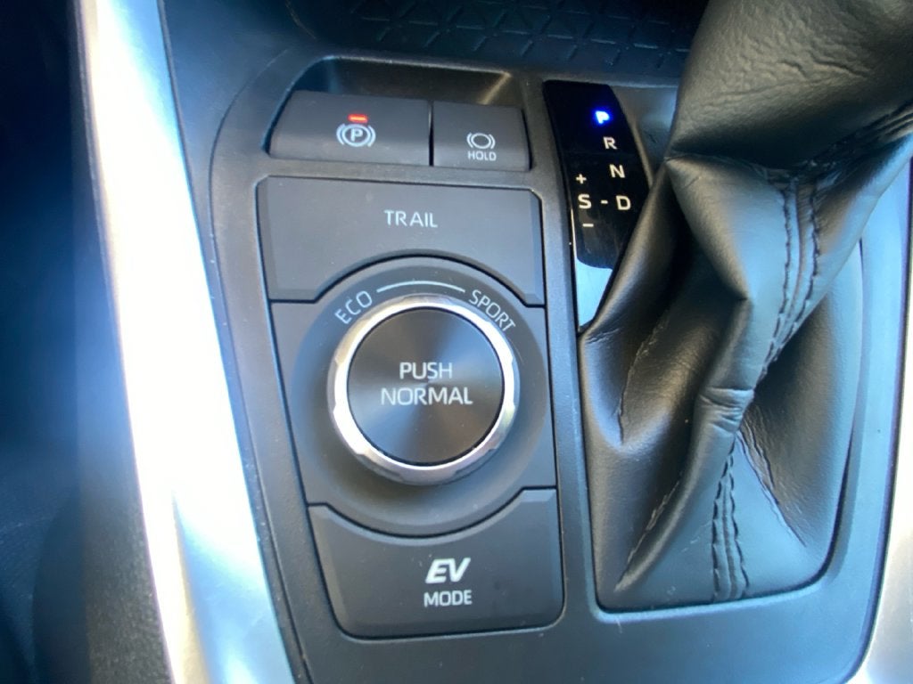 2023 Toyota RAV4 Hybrid XLE