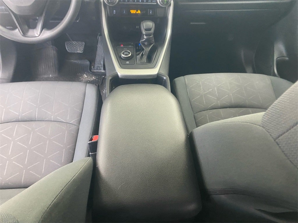 2019 Toyota RAV4 HYBRID XLE