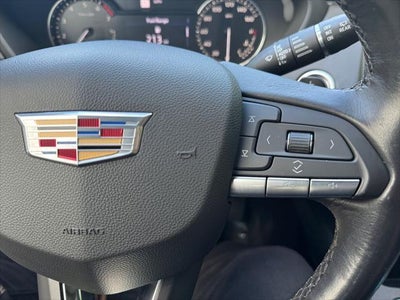 2022 Cadillac XT4 Premium Luxury