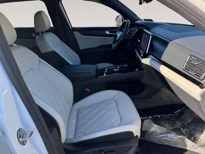 2024 Volkswagen Atlas Cross Sport 2.0T SEL Premium R-Line