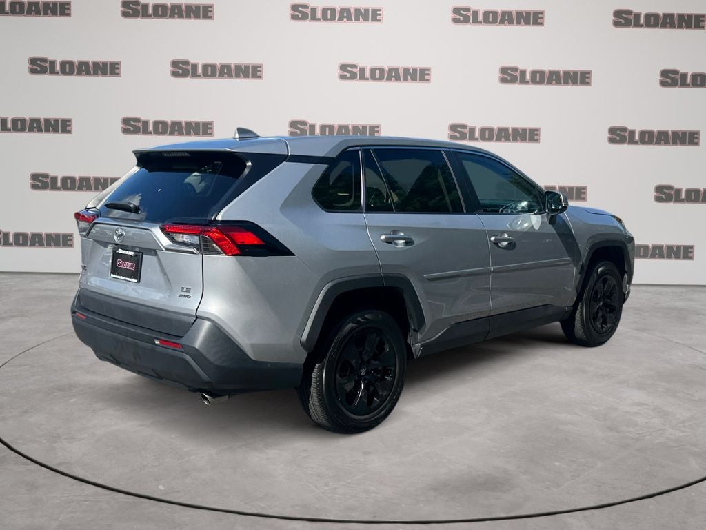 2022 Toyota RAV4 LE