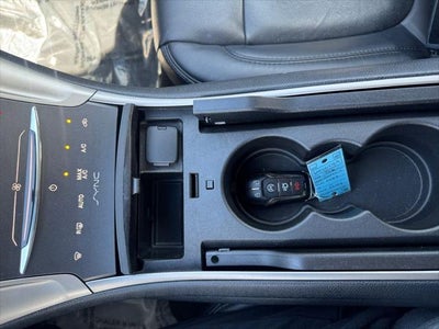 2016 Lincoln MKZ Base