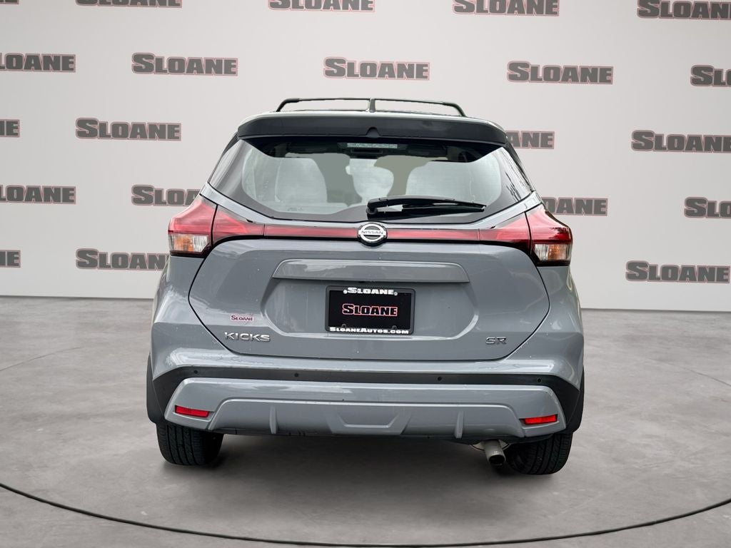 2021 Nissan Kicks SR