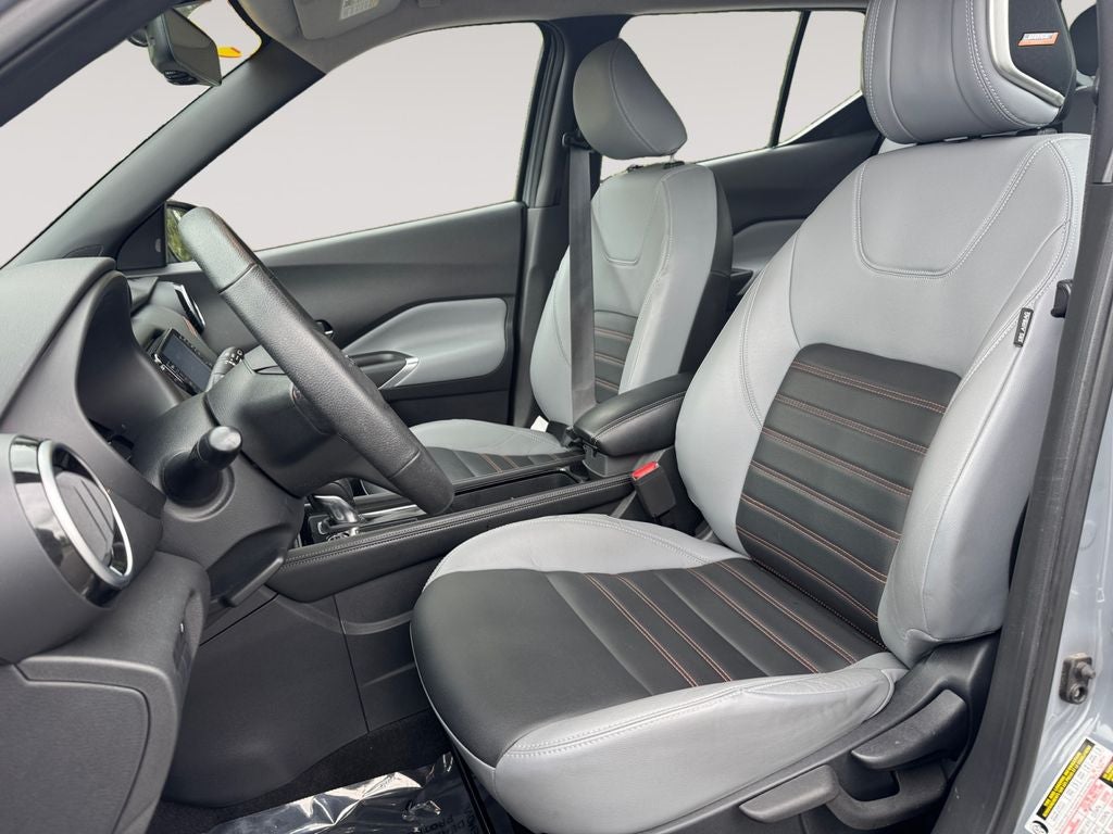 2021 Nissan Kicks SR