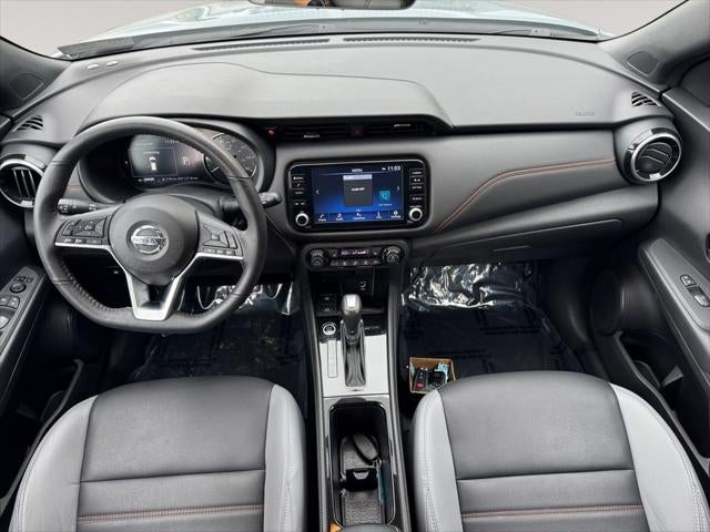 2021 Nissan Kicks SR