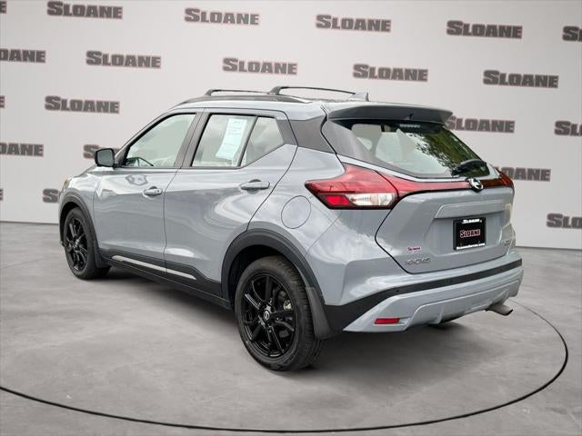 2021 Nissan Kicks SR