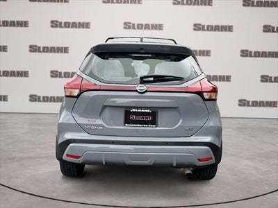 2021 Nissan Kicks SR