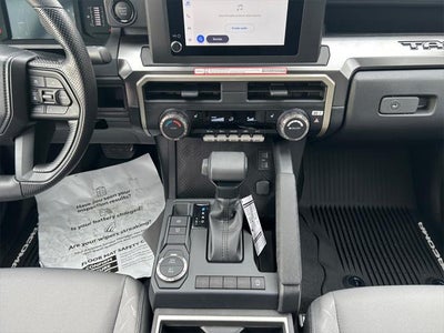 2025 Toyota TACOMA SR5 SR5