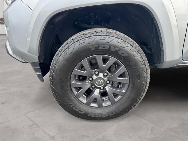 2023 Toyota TACOMA SR5 SR5 V6