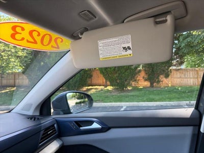 2023 Volkswagen Taos 1.5T SE