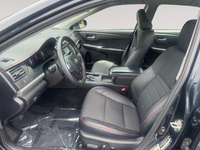 2017 Toyota Camry SE