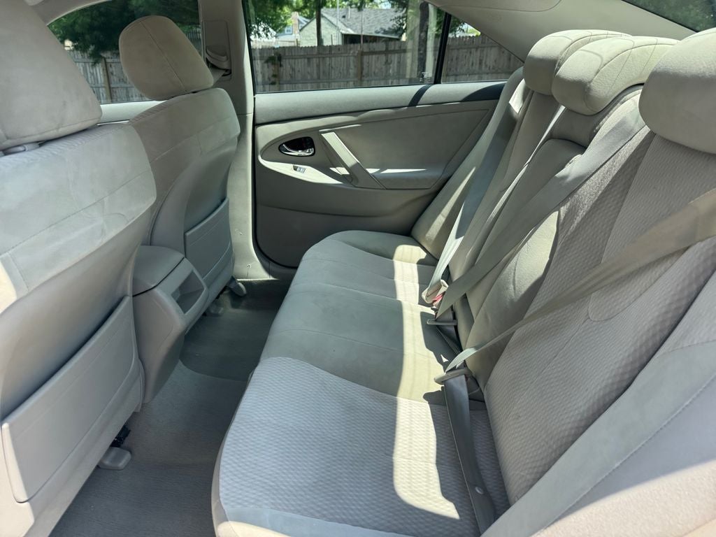 2011 Toyota CAMRY LE