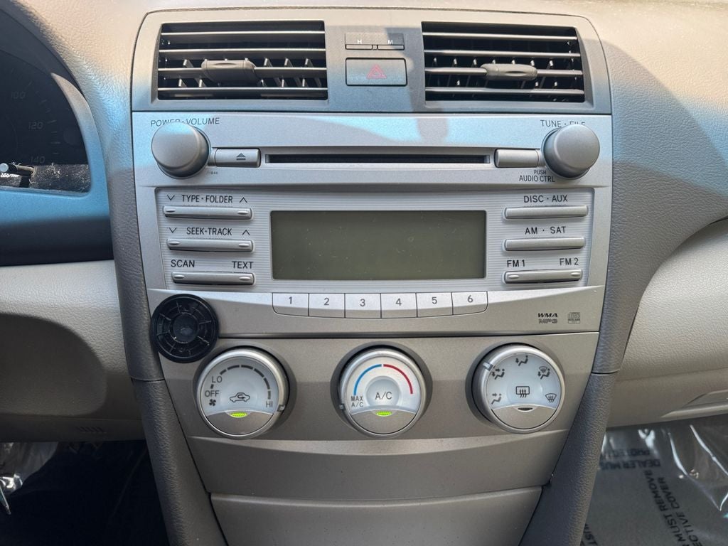 2011 Toyota CAMRY LE