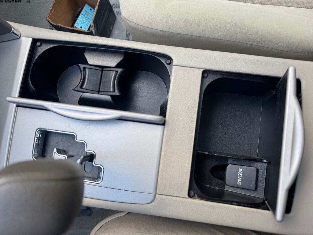 2011 Toyota CAMRY LE