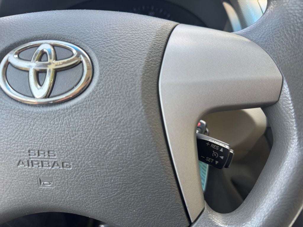 2011 Toyota CAMRY LE