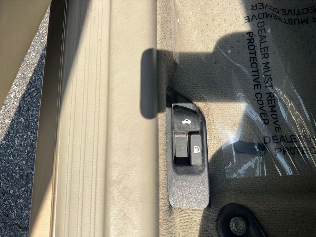 2011 Toyota CAMRY LE