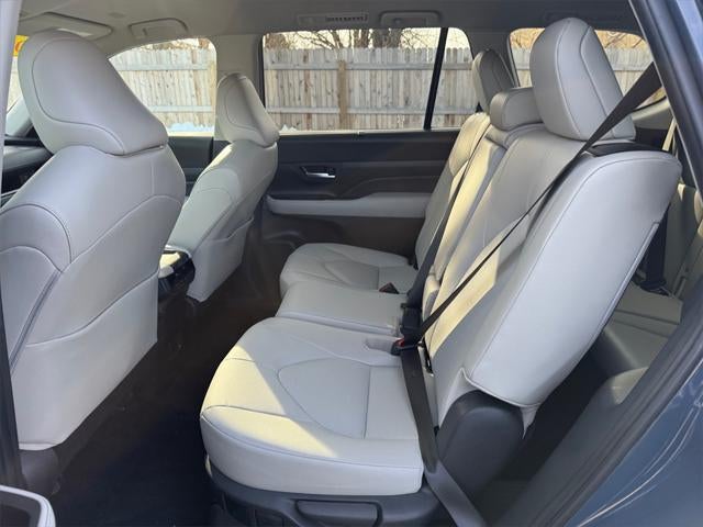 2024 Toyota GRAND HIGHLANDER XLE
