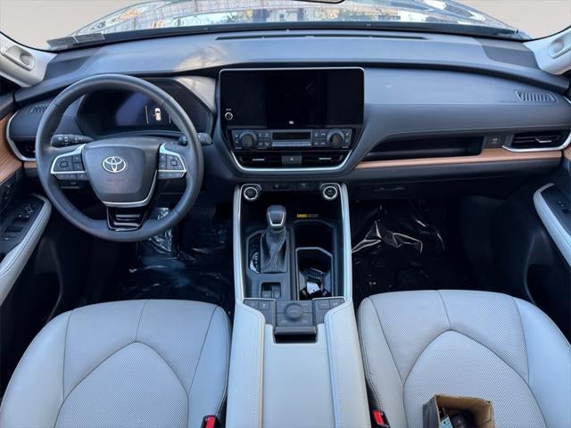 2025 Toyota GRAND HIGHLANDER Limited