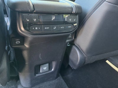 2025 Toyota GRAND HIGHLANDER Platinum