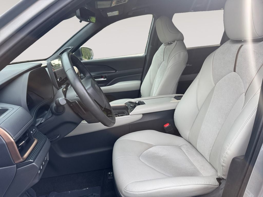 2024 Toyota Grand Highlander Hybrid MAX Platinum