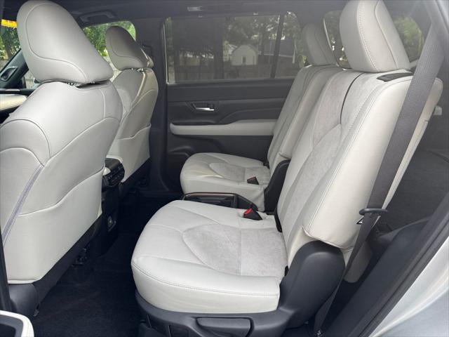 2024 Toyota Grand Highlander Hybrid MAX Platinum