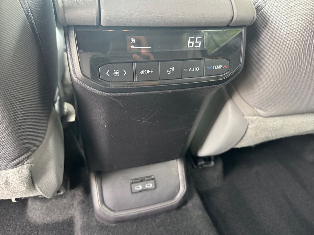 2023 Toyota Highlander Hybrid LE