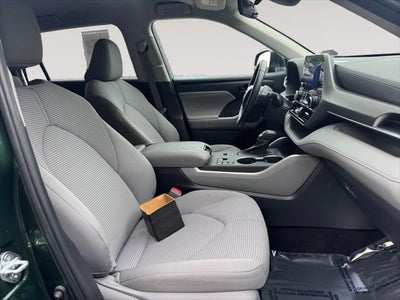 2023 Toyota Highlander Hybrid LE