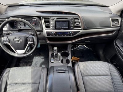 2015 Toyota HIGHLANDER LE Plus V6
