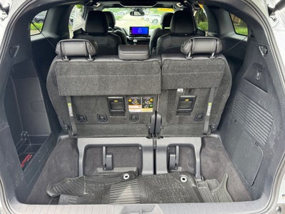2025 Toyota SIENNA XLE AWD Woodland Edition