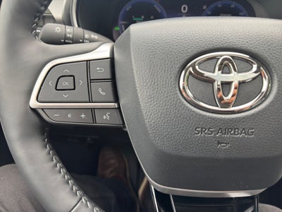 2026 Toyota Highlander Hybrid Platinum