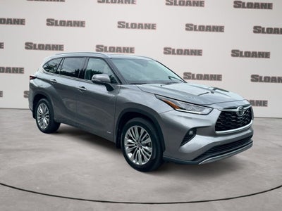 2026 Toyota Highlander Hybrid Platinum