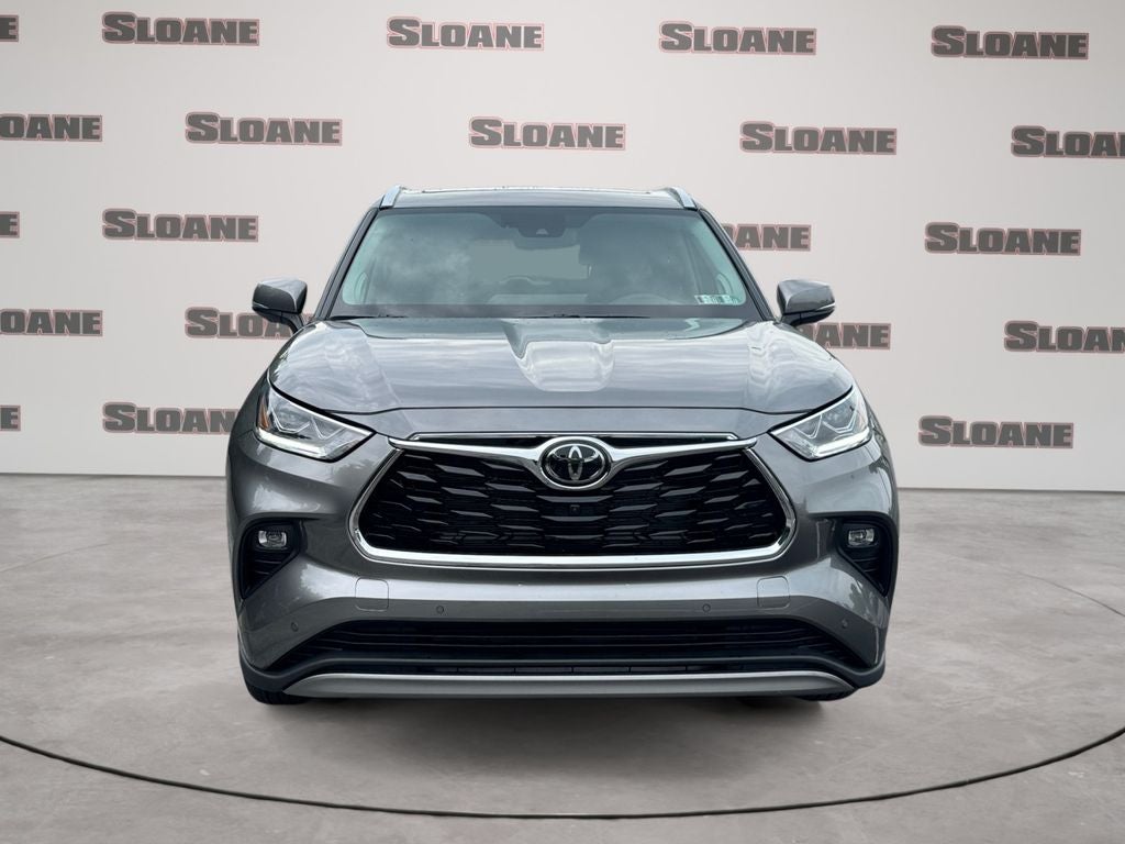2026 Toyota Highlander Hybrid Platinum