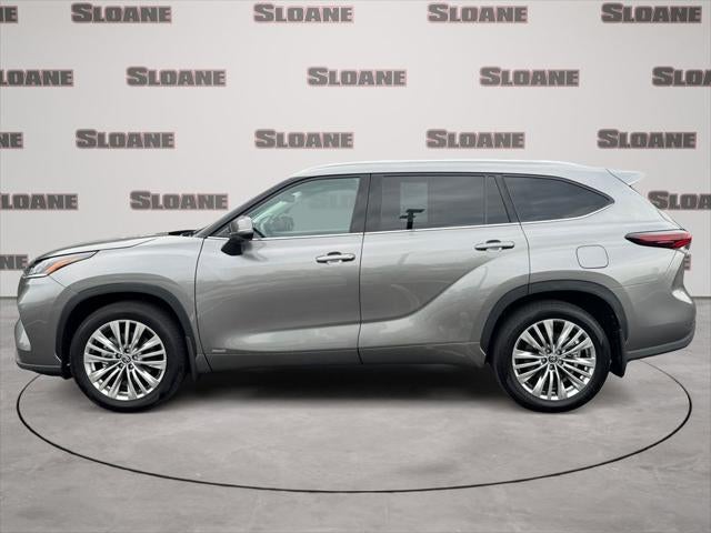 2026 Toyota Highlander Hybrid Platinum