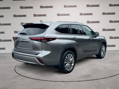 2026 Toyota Highlander Hybrid Platinum