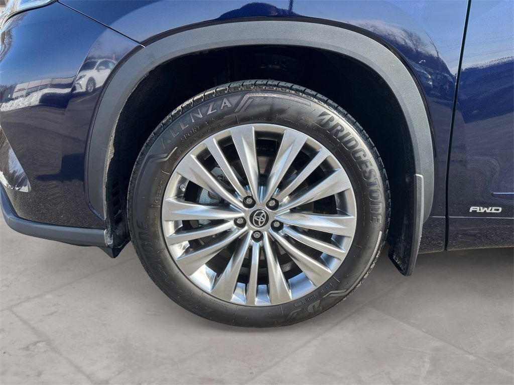 2023 Toyota HIGHLANDER HYBRD Platinum
