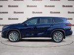 2023 Toyota Highlander Hybrid Platinum