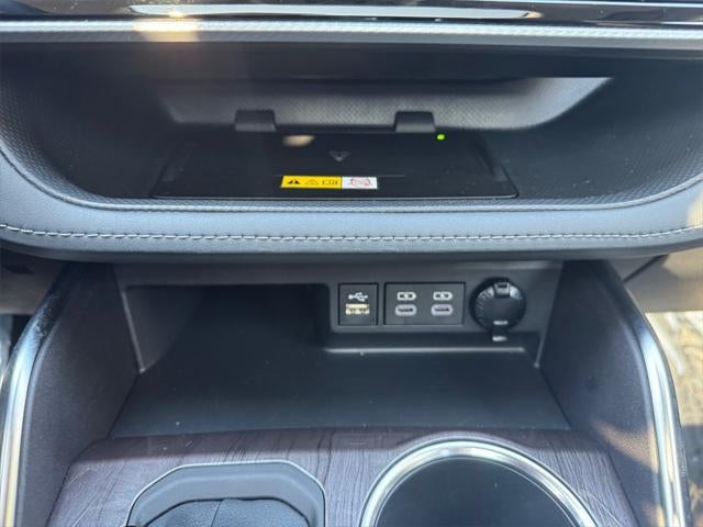 2023 Toyota HIGHLANDER HYBRD Platinum