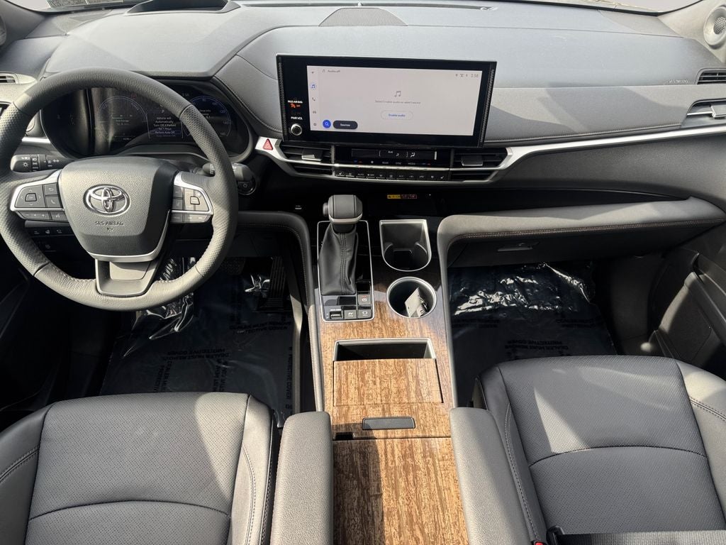 2025 Toyota SIENNA PLT AWD Platinum 7 Passenger