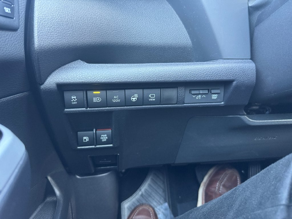 2026 Toyota Sienna Platinum 7 Passenger