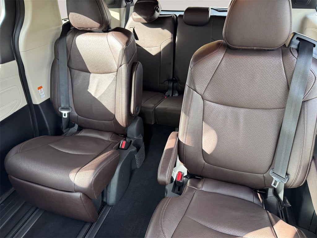 2023 Toyota SIENNA PLT AWD Platinum 7 Passenger