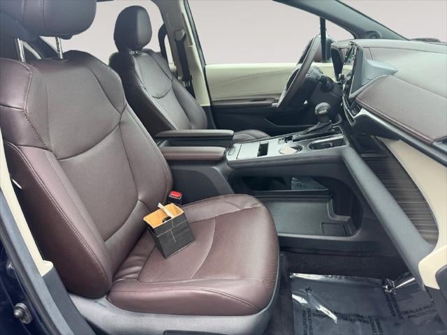 2024 Toyota Sienna Platinum 7 Passenger