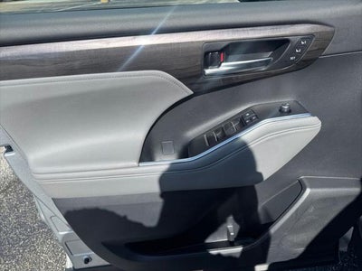 2021 Toyota Highlander Platinum