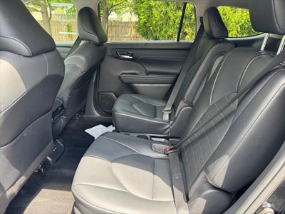 2021 Toyota HIGHLANDER HYBRD XLE