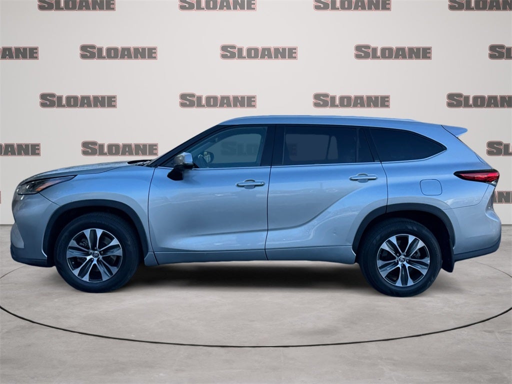 2022 Toyota HIGHLANDER HYBRD XLE