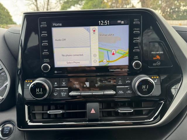 2022 Toyota HIGHLANDER XLE