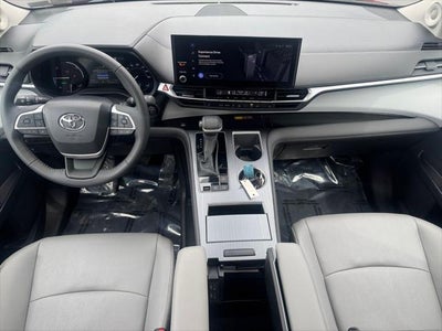 2025 Toyota Sienna XLE 7 Passenger
