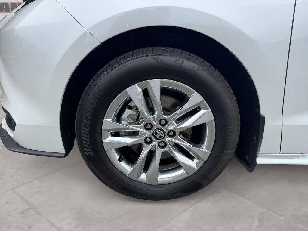 2025 Toyota Sienna XLE 7 Passenger