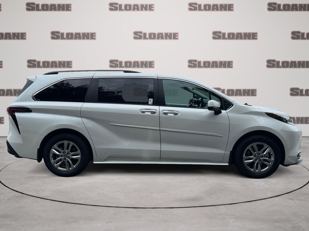 2025 Toyota Sienna XLE 7 Passenger
